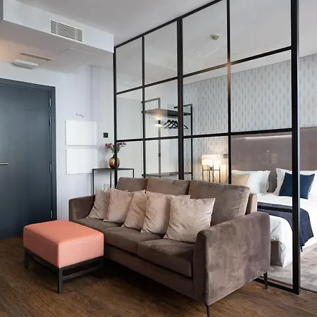 بيت ضيافة Anjos Balconies 4*
