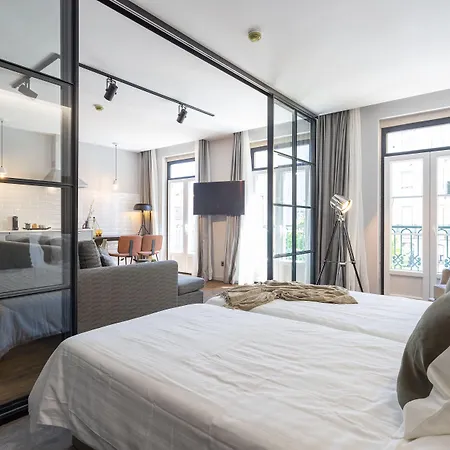 بيت ضيافة Anjos Balconies 4*