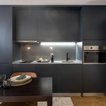 Gasthuis Anjos Balconies Lissabon