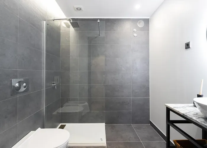 Πανσιόν Anjos Balconies 4*