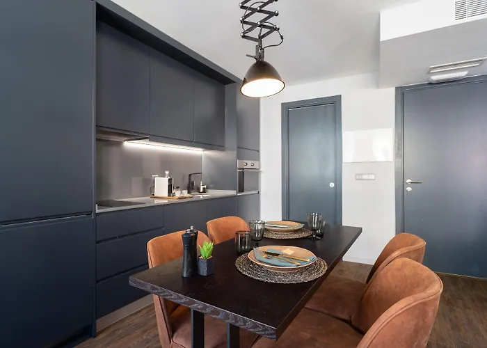 Πανσιόν Anjos Balconies 4*