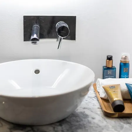 Гостевой дом Anjos Balconies Лиссабон